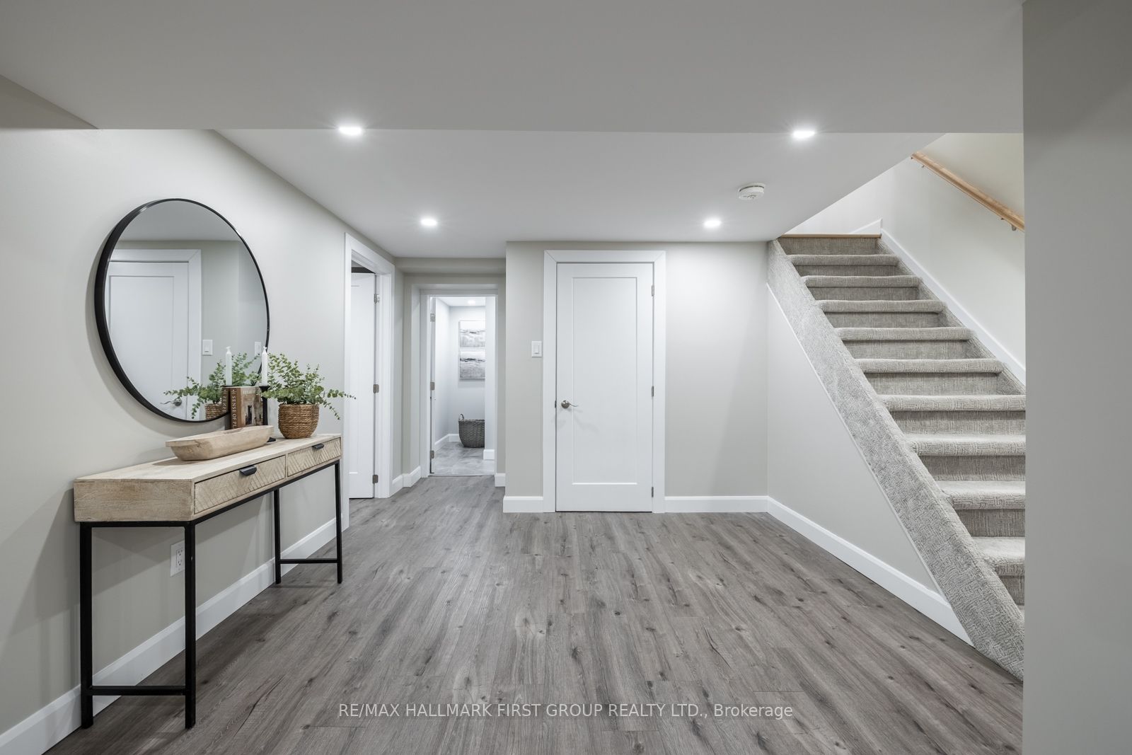 64 Bradley Boulevard