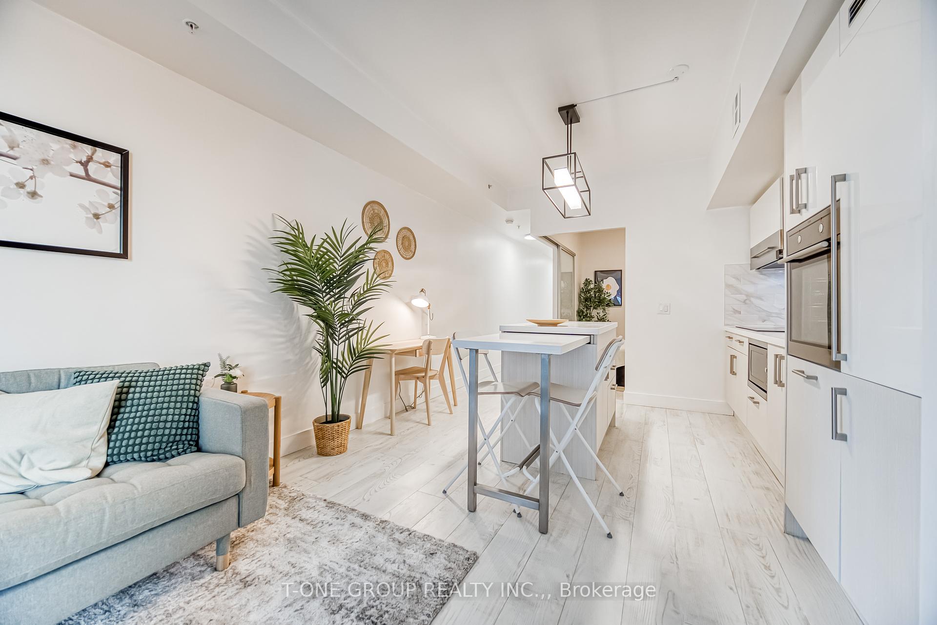 1 Bedroom Condo at 39 Sherbourne, Toronto For sale