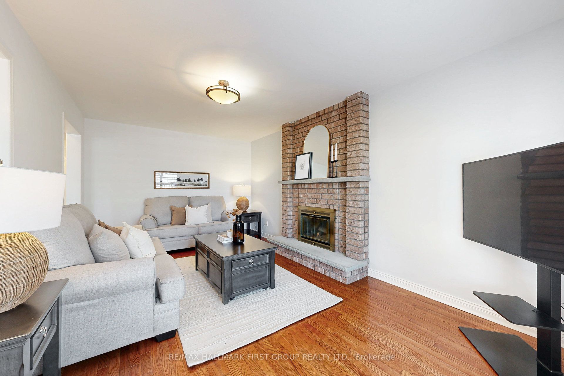 898 Darwin Drive