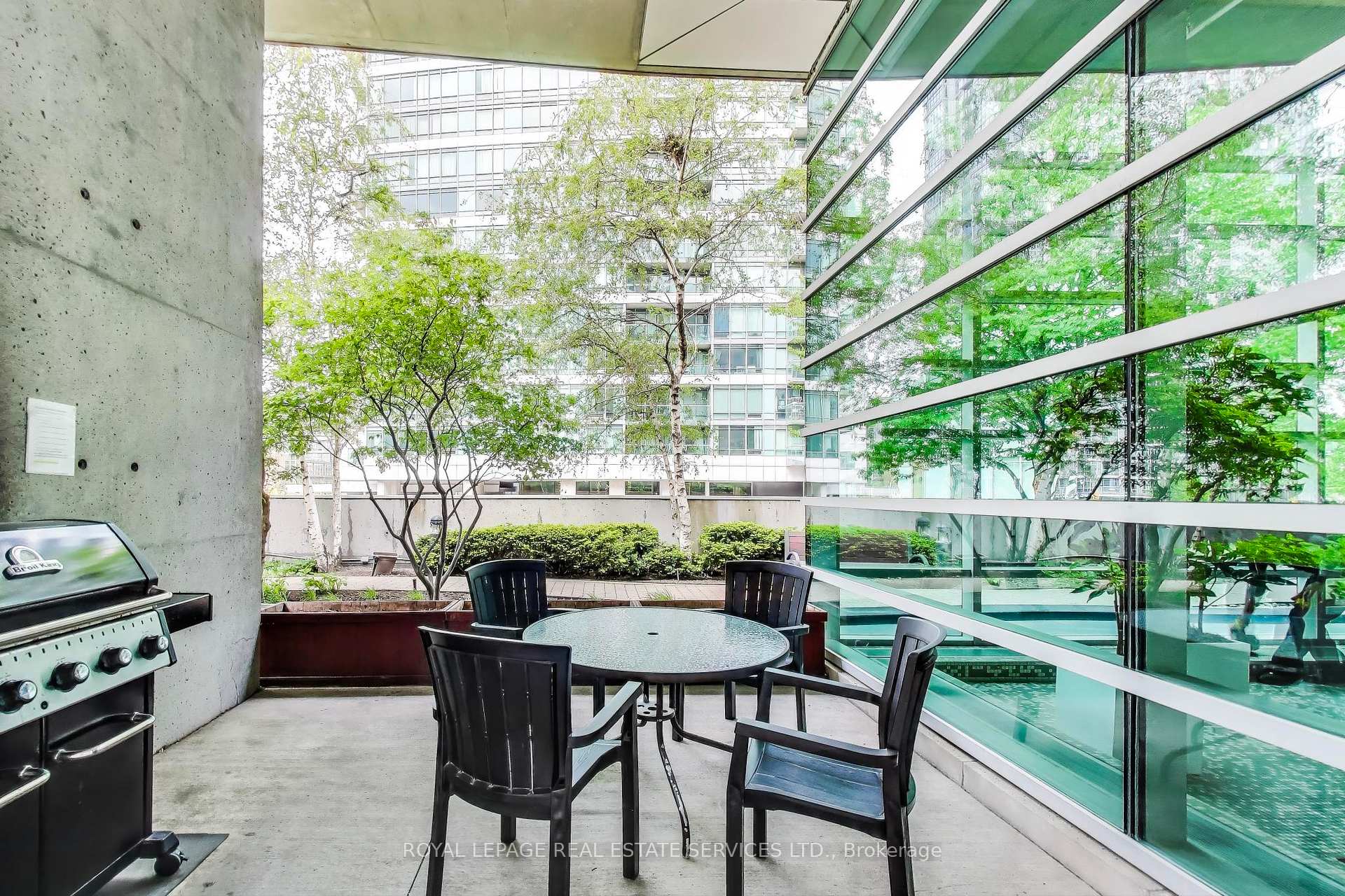 2 Bedrooms Condo at 81 Navy Wharf, Toronto For sale