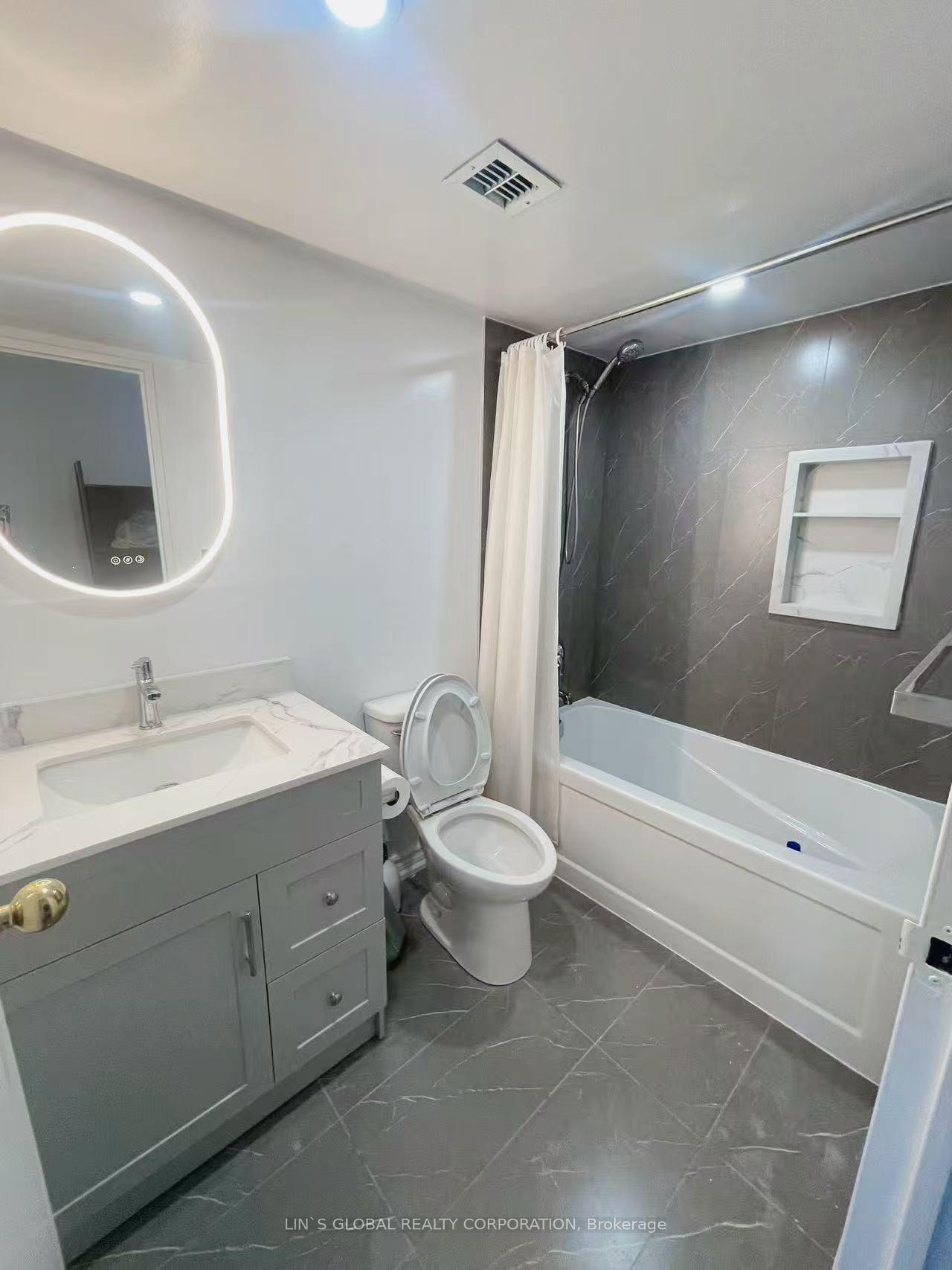 5 Bedrooms Condo at 519 Dundas, Toronto For sale