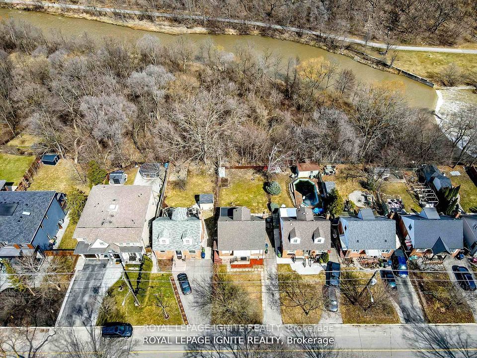 53 Riverview