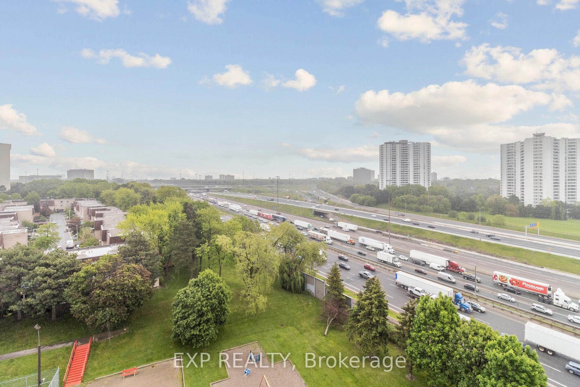 3 Bedrooms Condo at 5 Parkway Forest, Toronto For sale