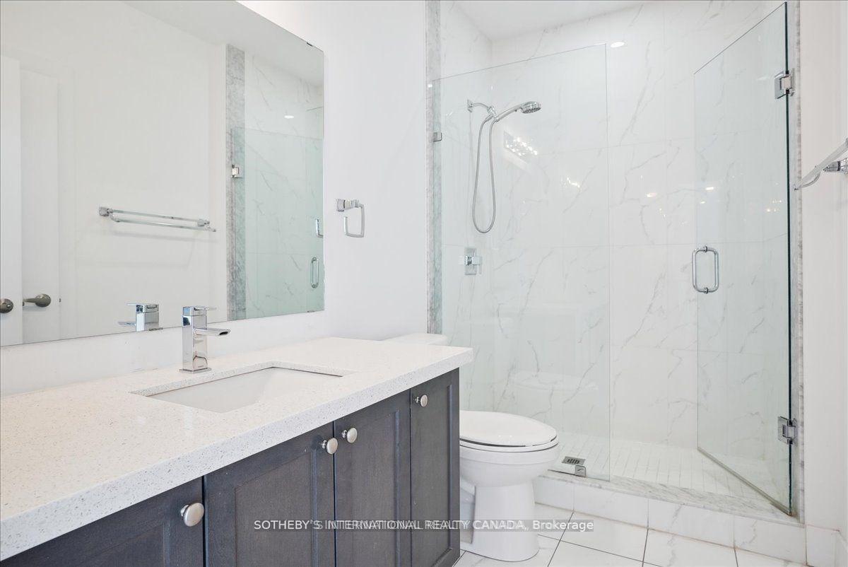 2 Bedrooms Condo at 101 Shoreview, Hamilton For sale