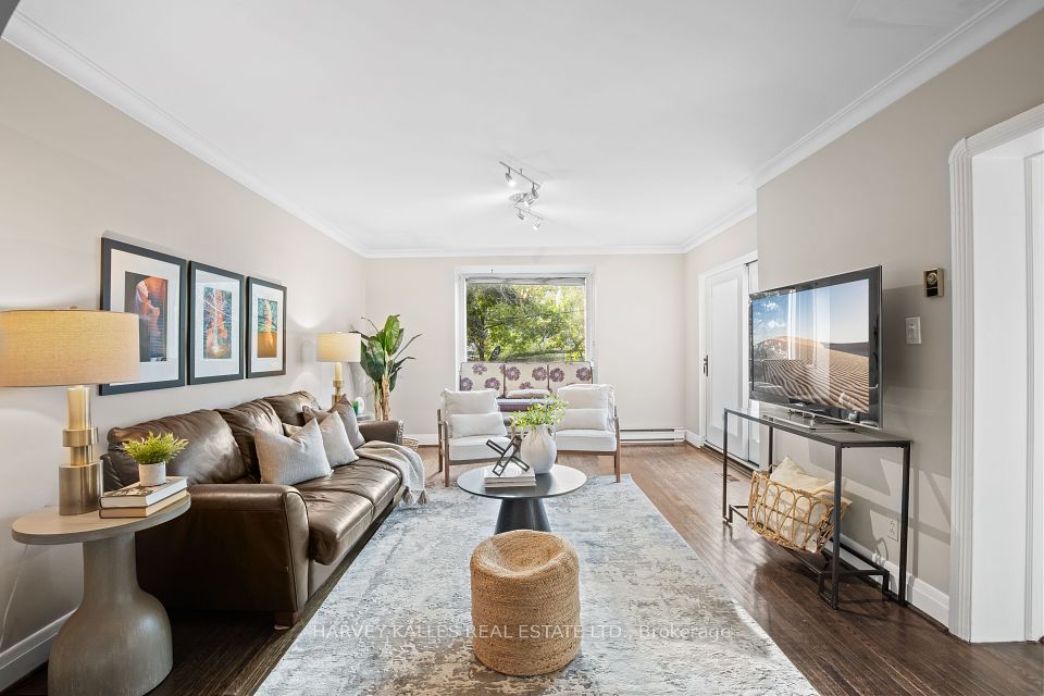 14 Lawnhurst Boulevard