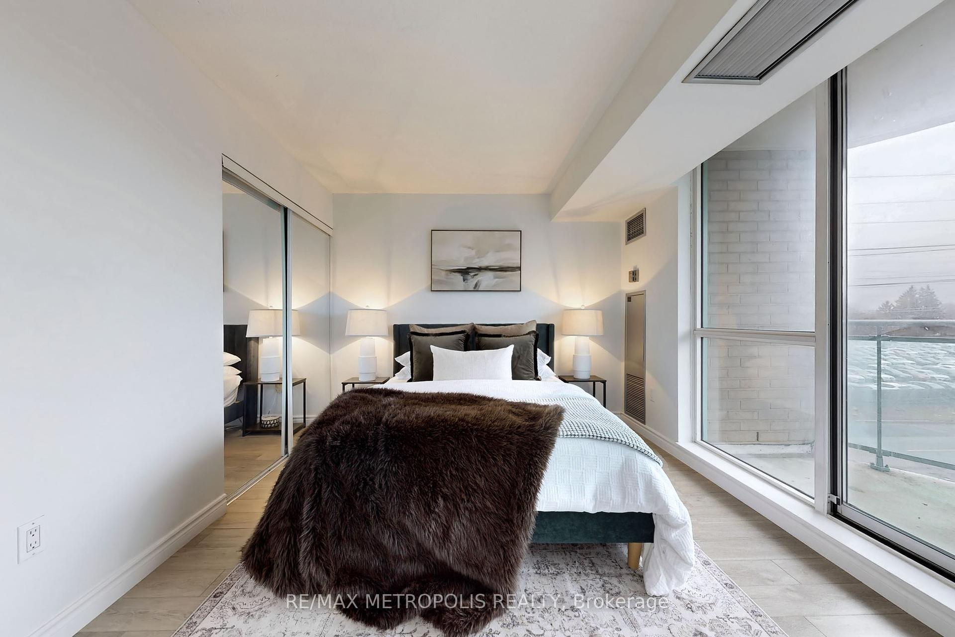 1 Bedroom Condo at 28 Pemberton,  Toronto For sale