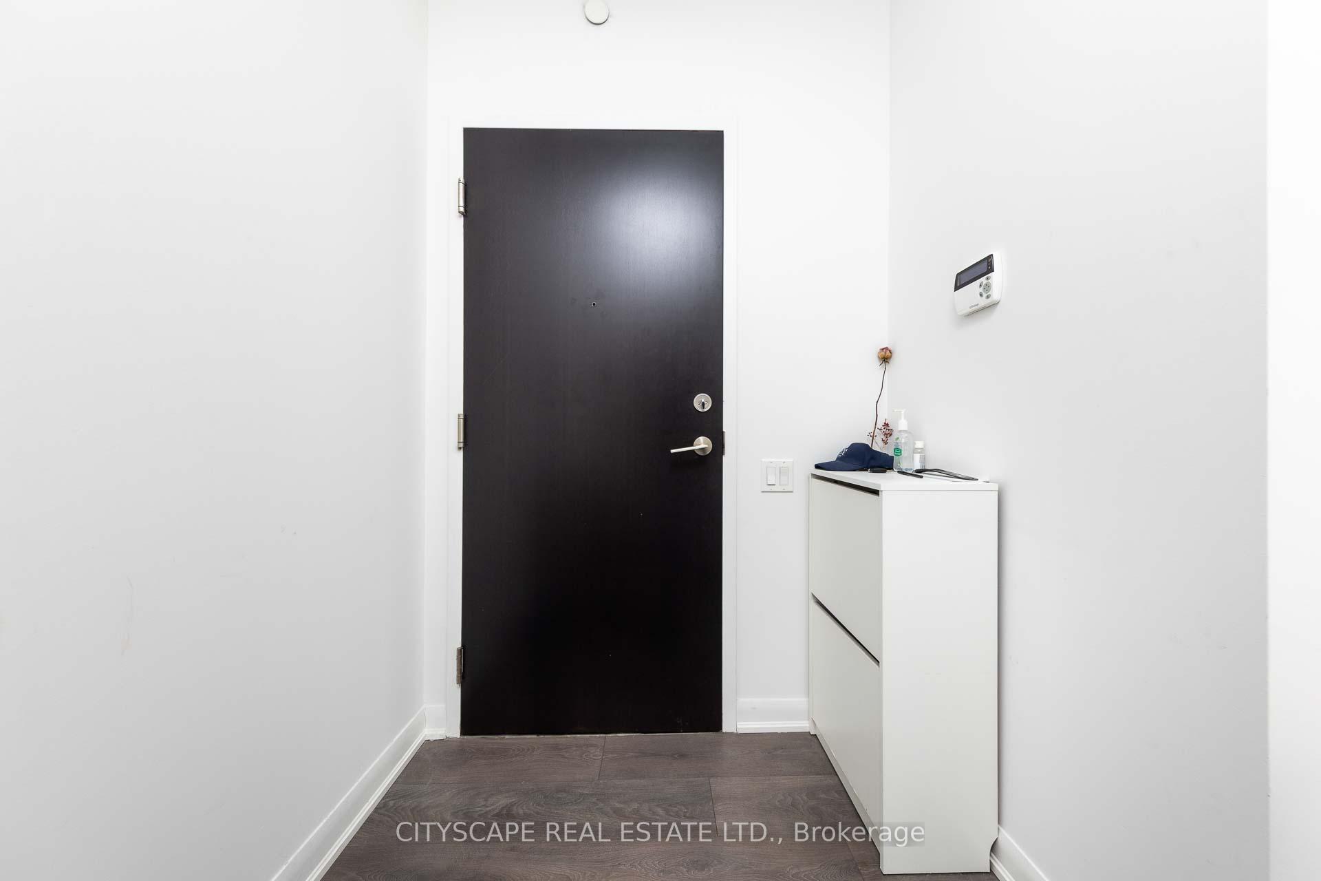 2 Bedrooms Condo at 5162 Yonge, Toronto For sale