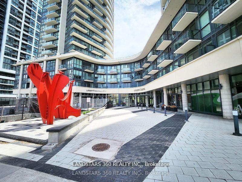 2 Bedrooms Condo at 49 East Liberty, Toronto For sale