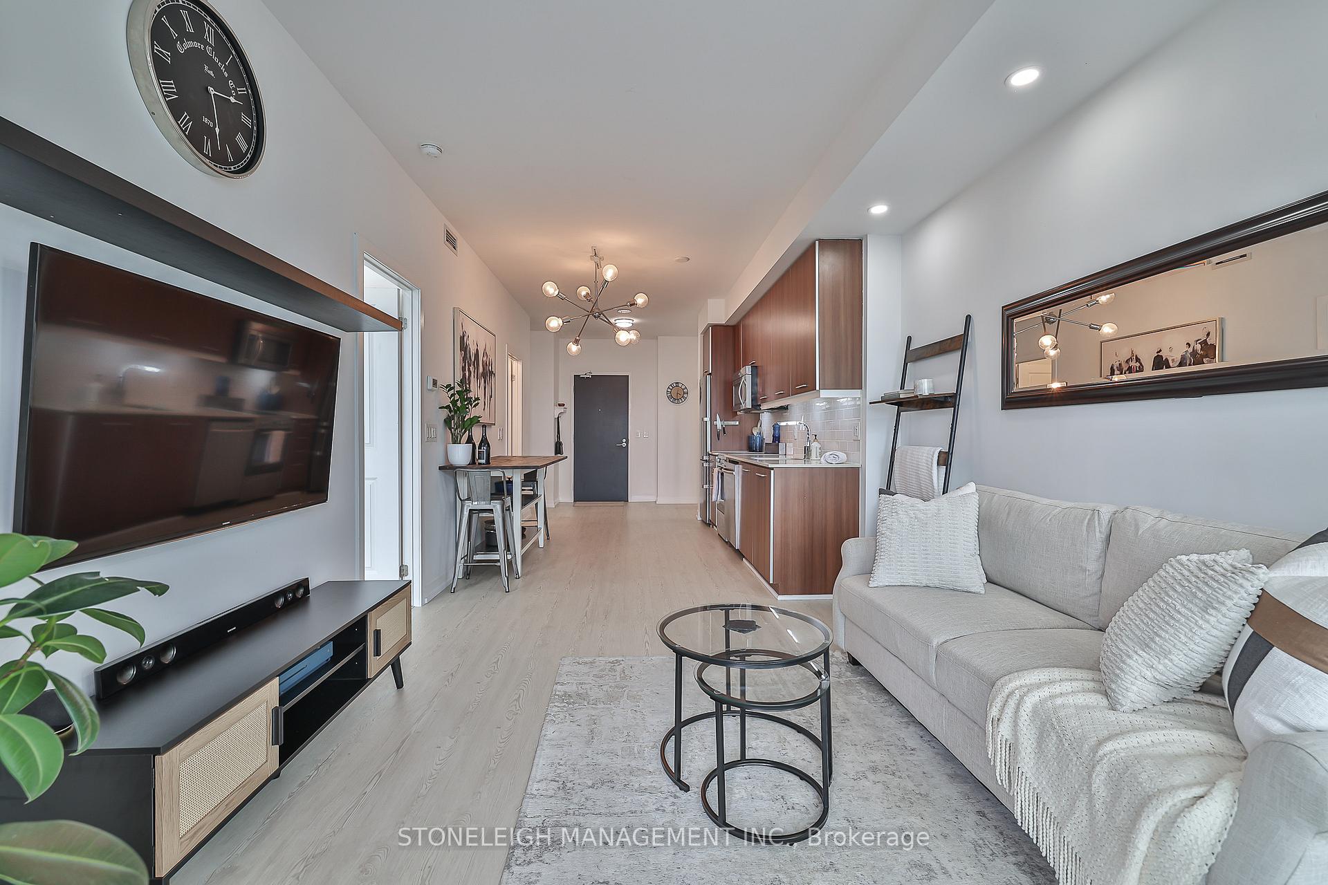 2 Bedrooms Condo at 105 George,  Toronto For sale