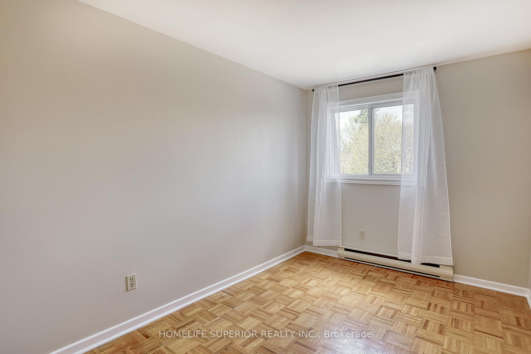 3 Bedrooms Condo at 121 Centennial, Toronto For sale