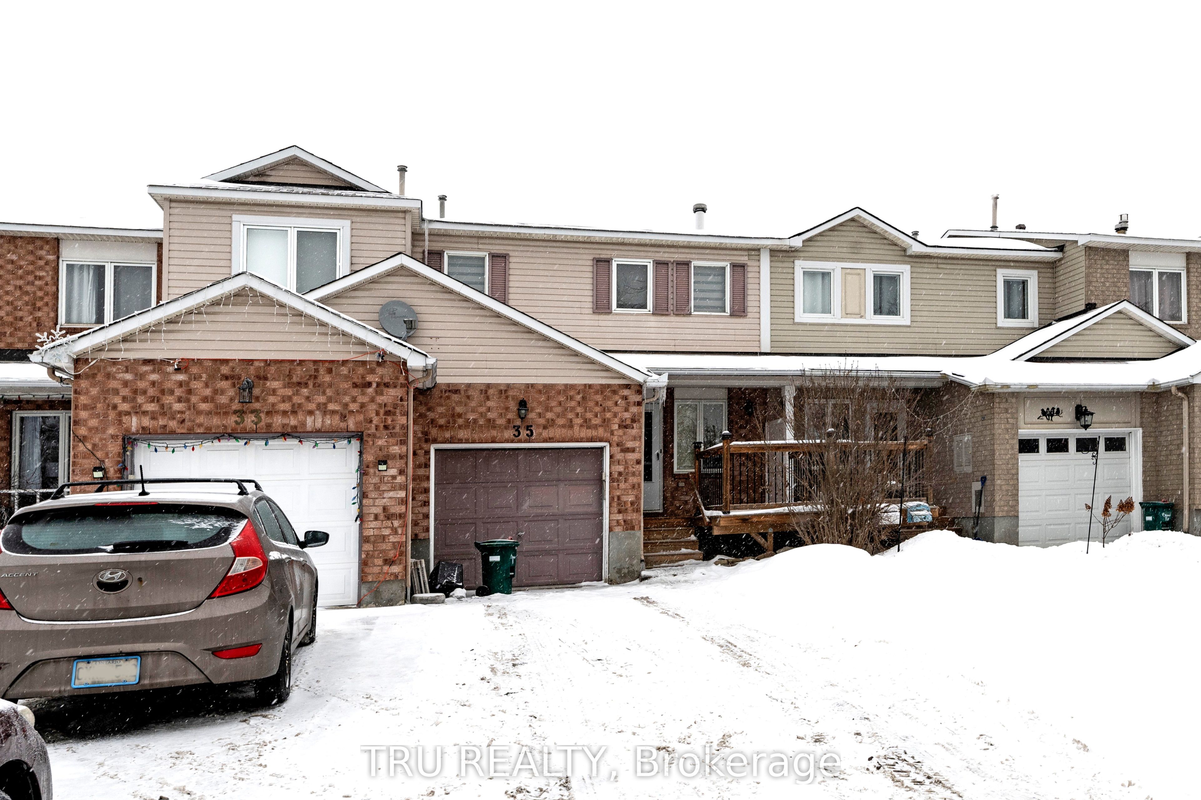 35 Helmsdale Drive