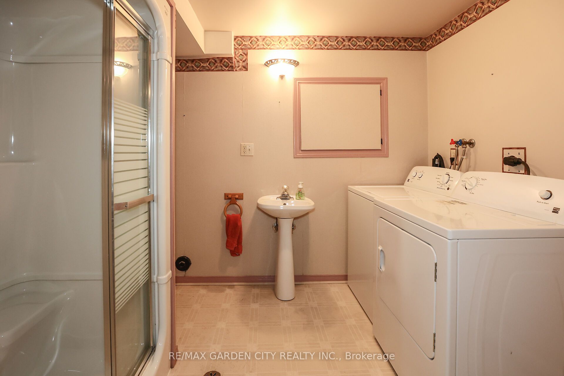 55 Kerman Avenue, #44