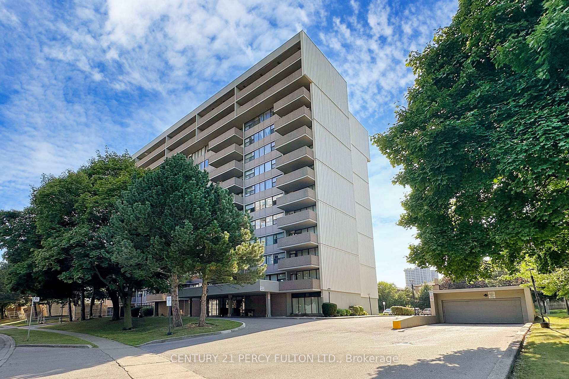 1 Bedroom Condo at 40 Bay Mills, Toronto For sale