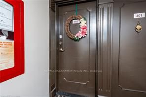 #402 - 40 Harrisford Street, Hamilton, ON L8K 6N1