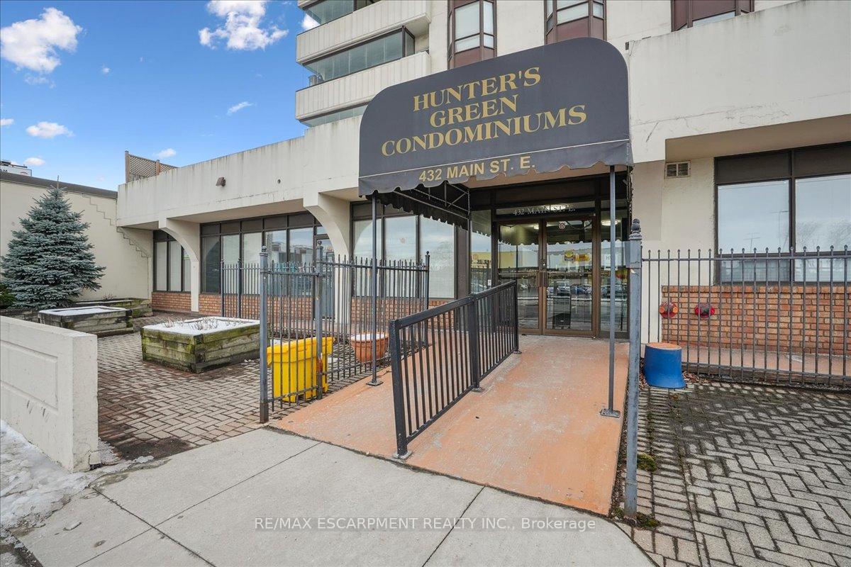 2 Bedrooms Condo at 432 Main,  Hamilton For sale