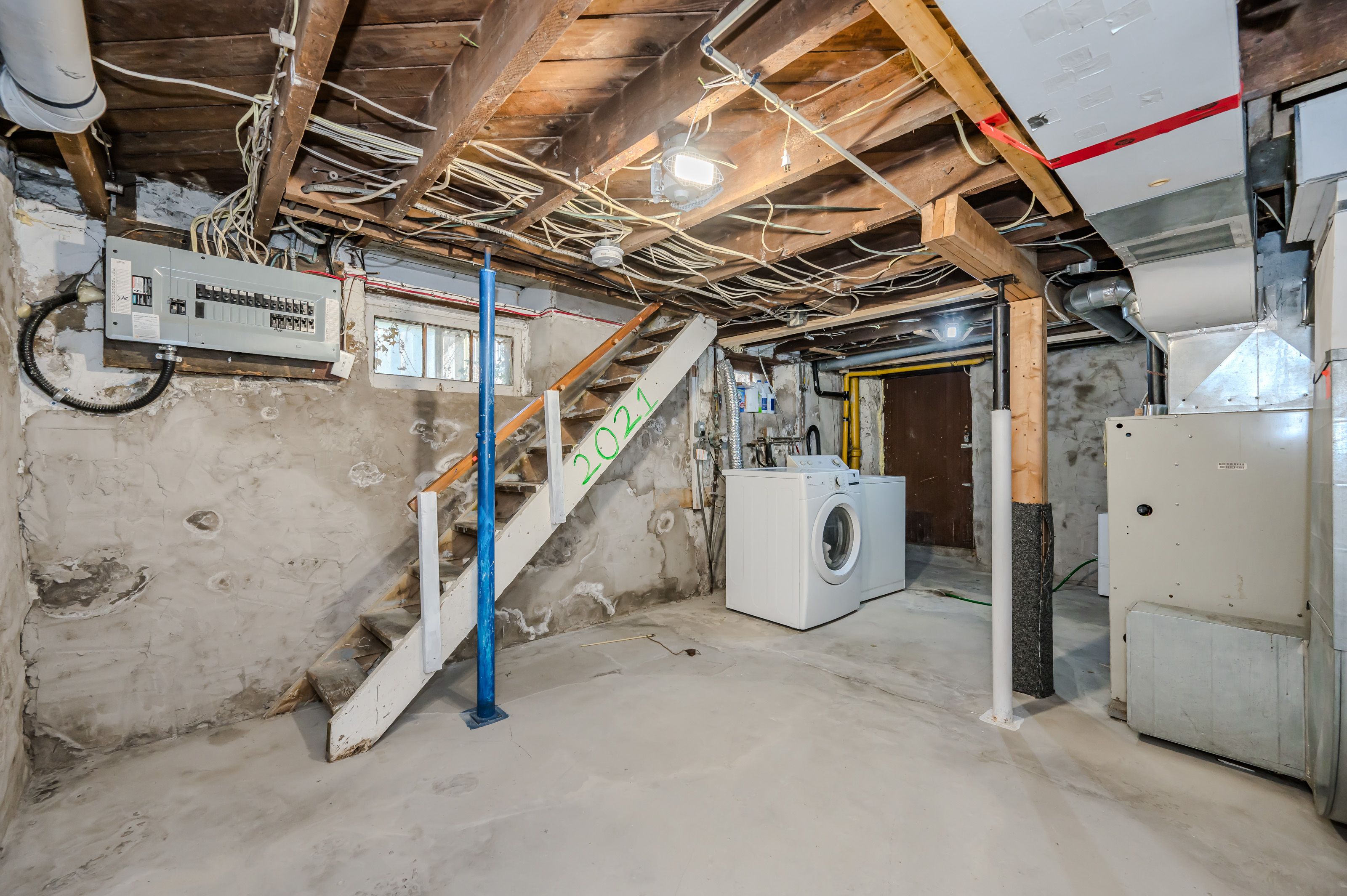 324 Edinburgh Road S