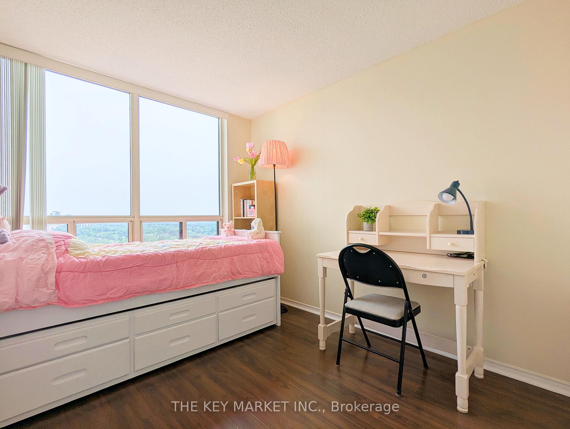 4 Bedrooms Condo at 7 Bishop, Toronto For sale