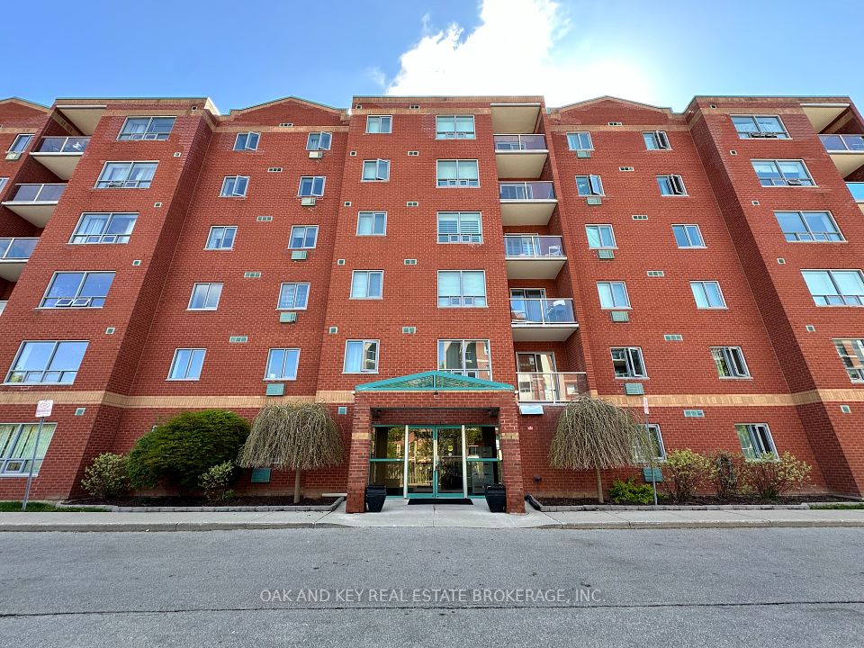 #403 - 77 Baseline Road, London South, ON N6J 4Y6