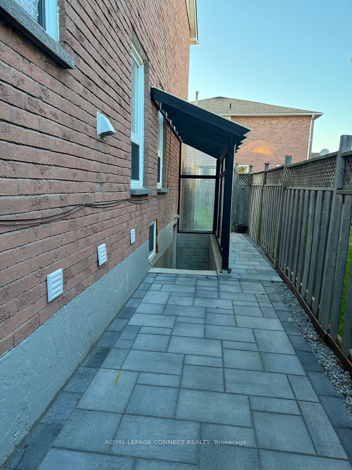 533 Gardenview