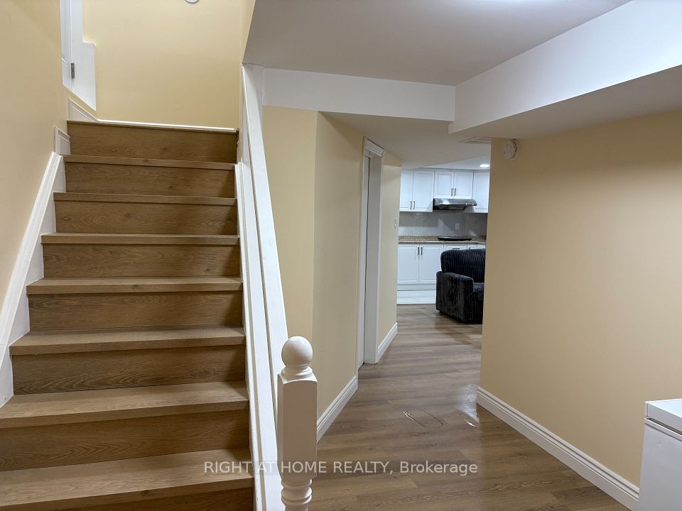 #Basement - 158 Dumfries Avenue, Brampton, ON L6Z 2W8