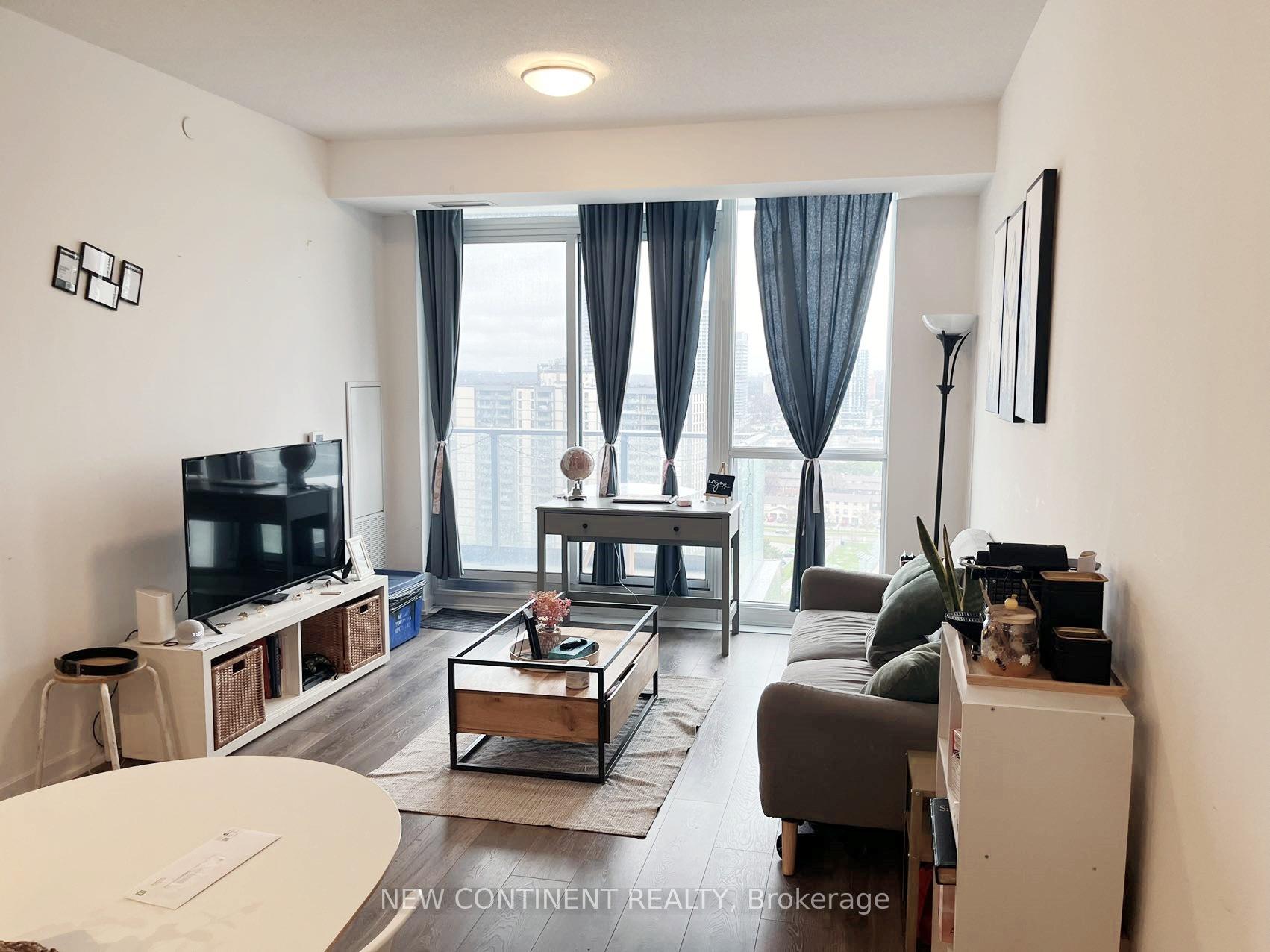2 Bedrooms Condo at 32 Forest Manor,  Toronto For sale
