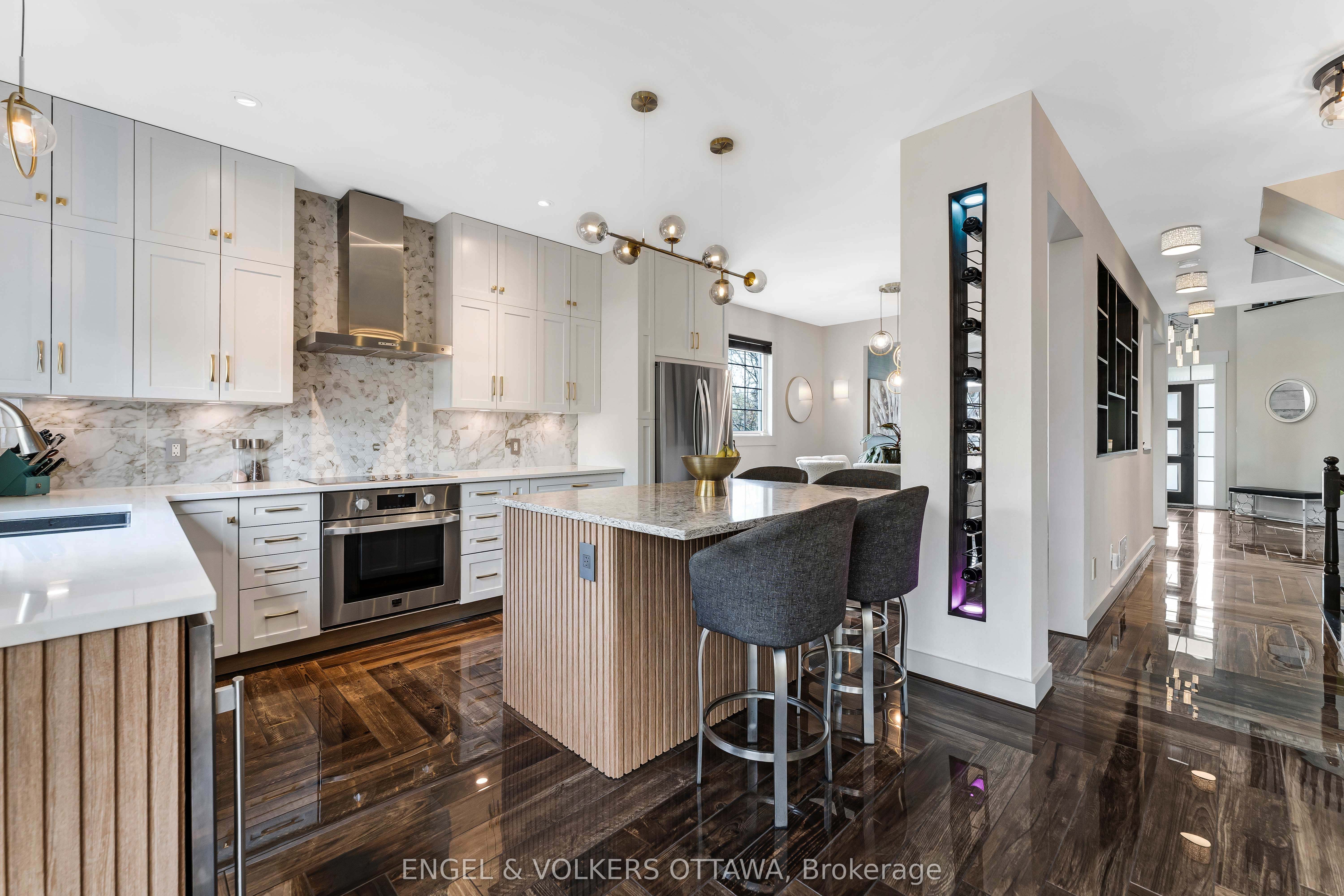 341 SHADEHILL Crescent