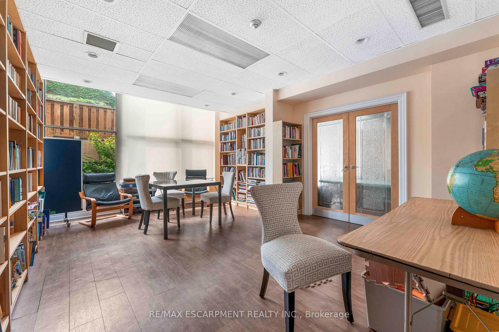 3 Bedrooms Condo at 65 Scadding, Toronto For sale