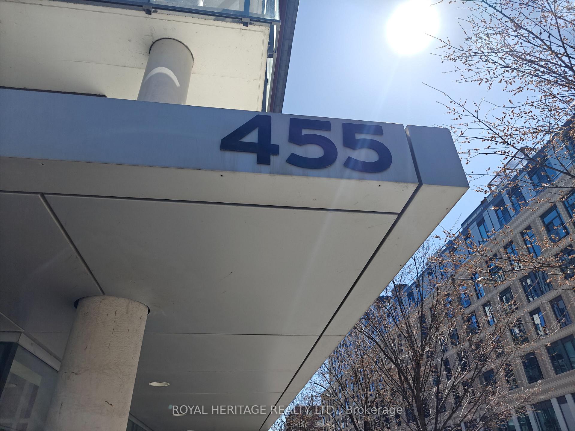 1 Bedroom Condo at 455 Front,  Toronto For sale
