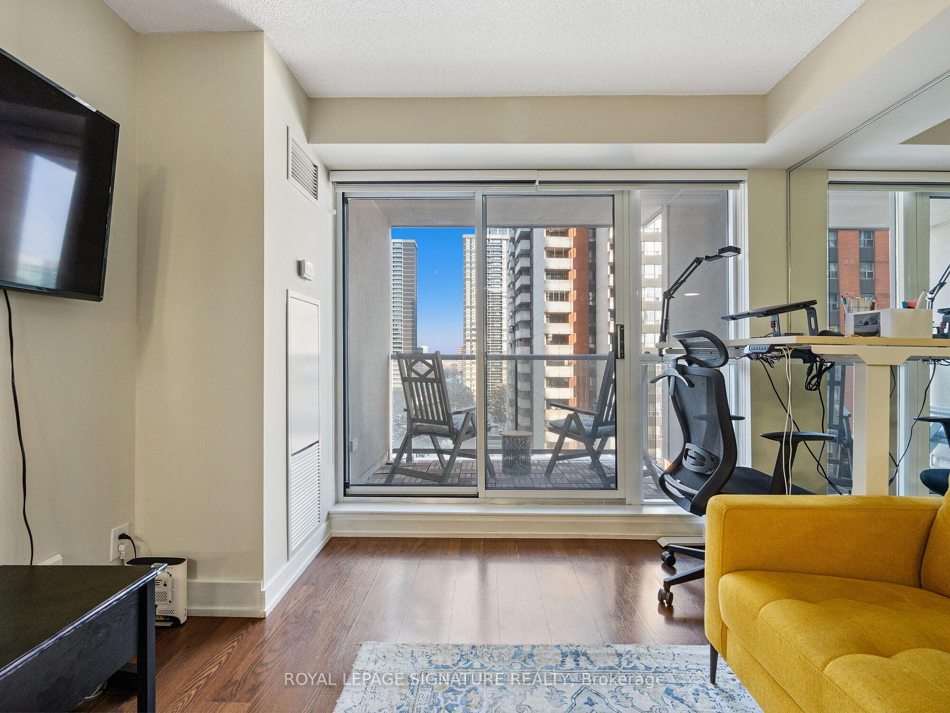1 Bedroom Condo at 5 Michael Power, Toronto For sale