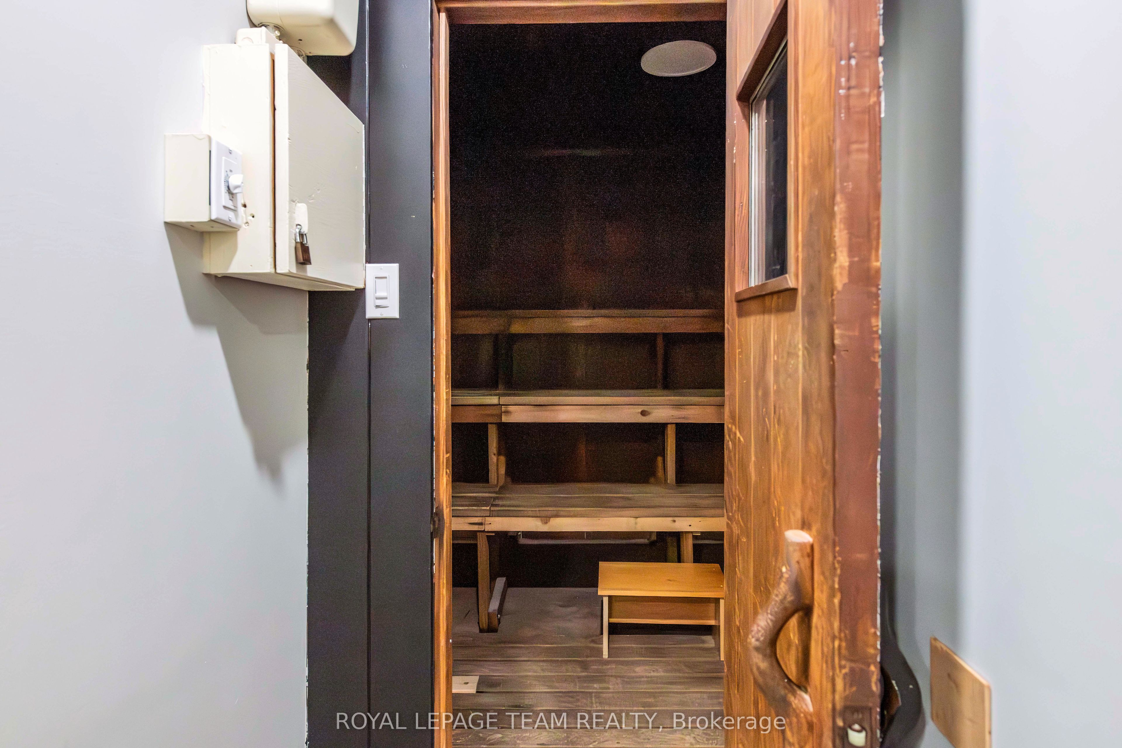 515 ST LAURENT Boulevard, #1909