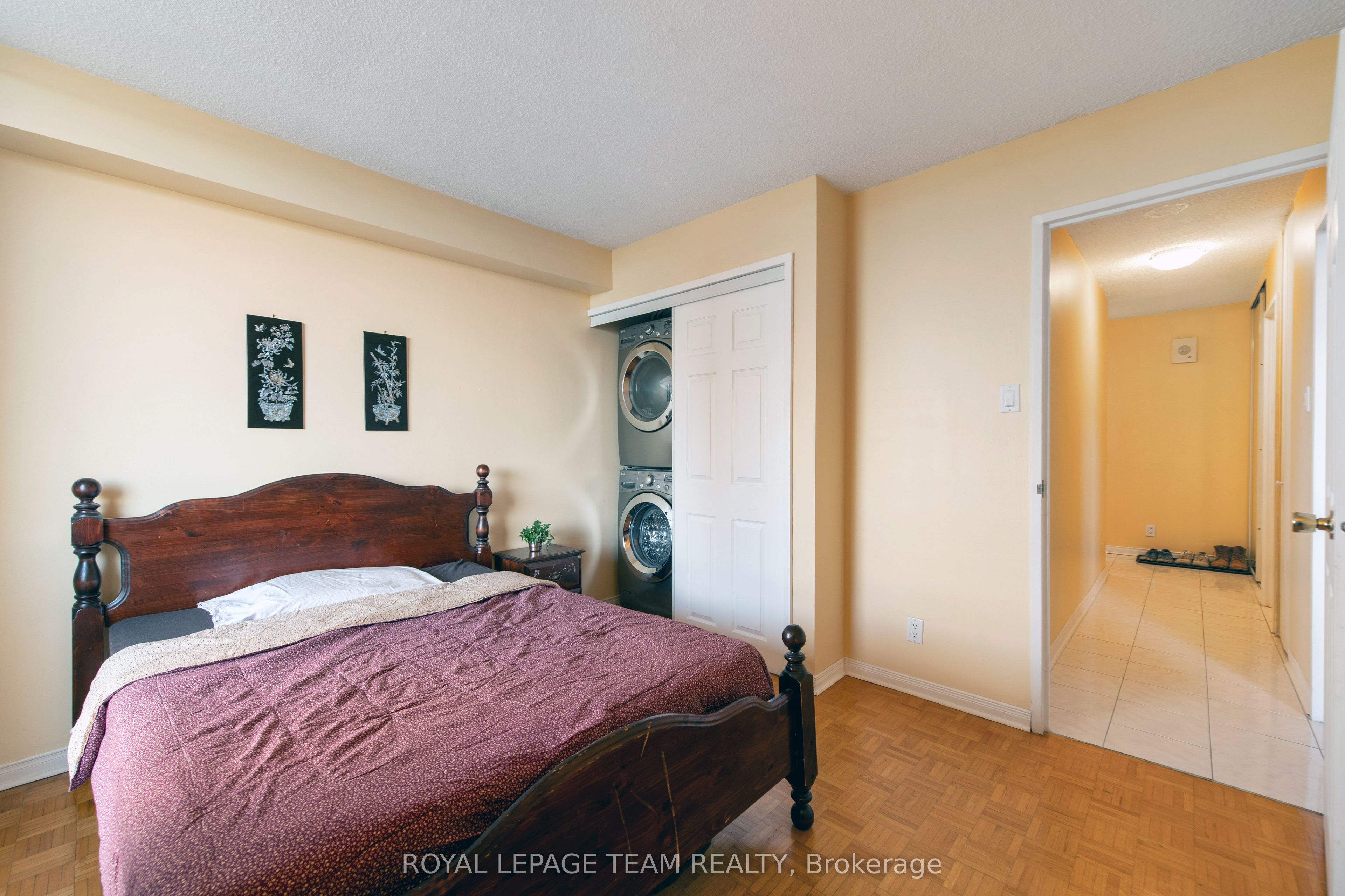 515 ST LAURENT Boulevard, #1909