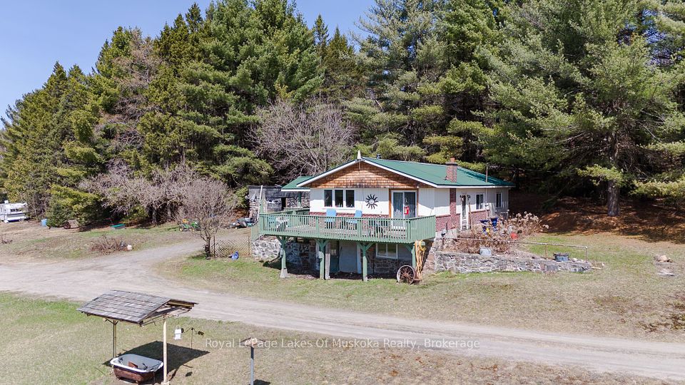 404 Stisted Road, Ryerson, ON P0A 1C0