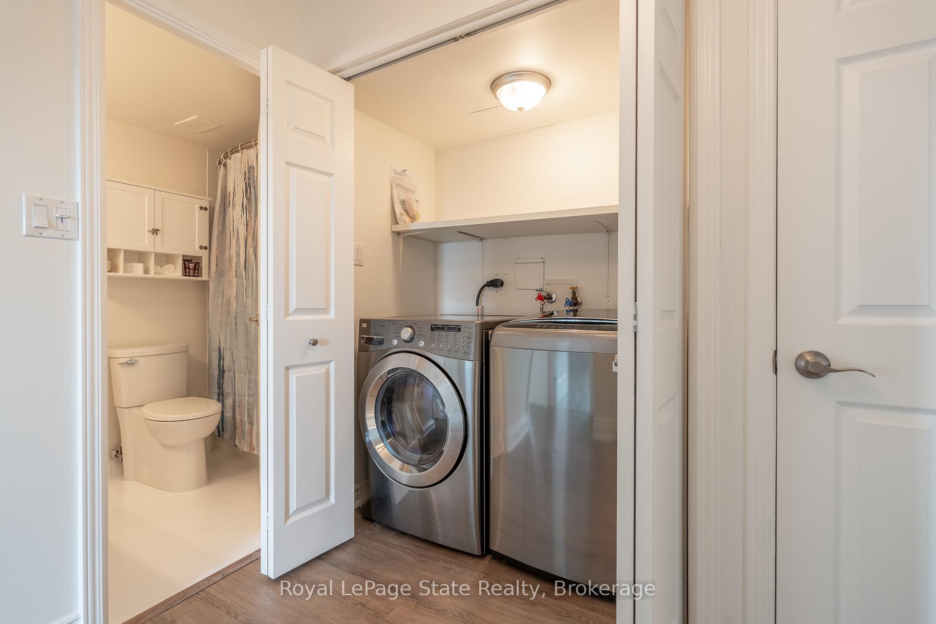 2 Bedrooms Condo at 500 Green,  Hamilton For sale