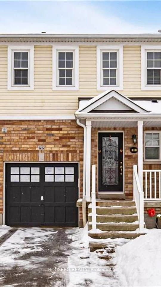 88 Bloomington Drive, Cambridge, ON N1P 1J5