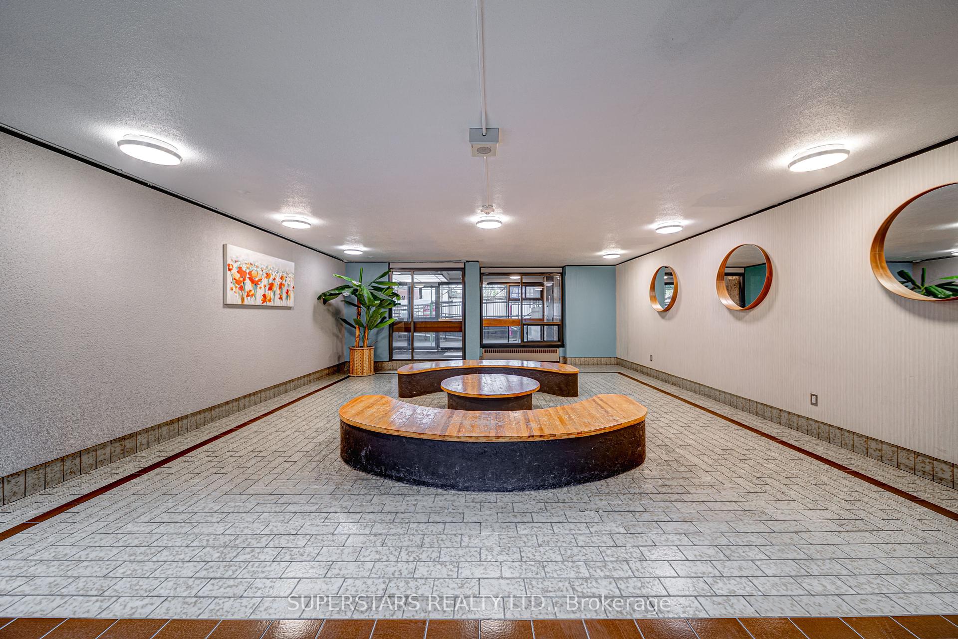 2 Bedrooms Condo at 3 Massey, Toronto For sale