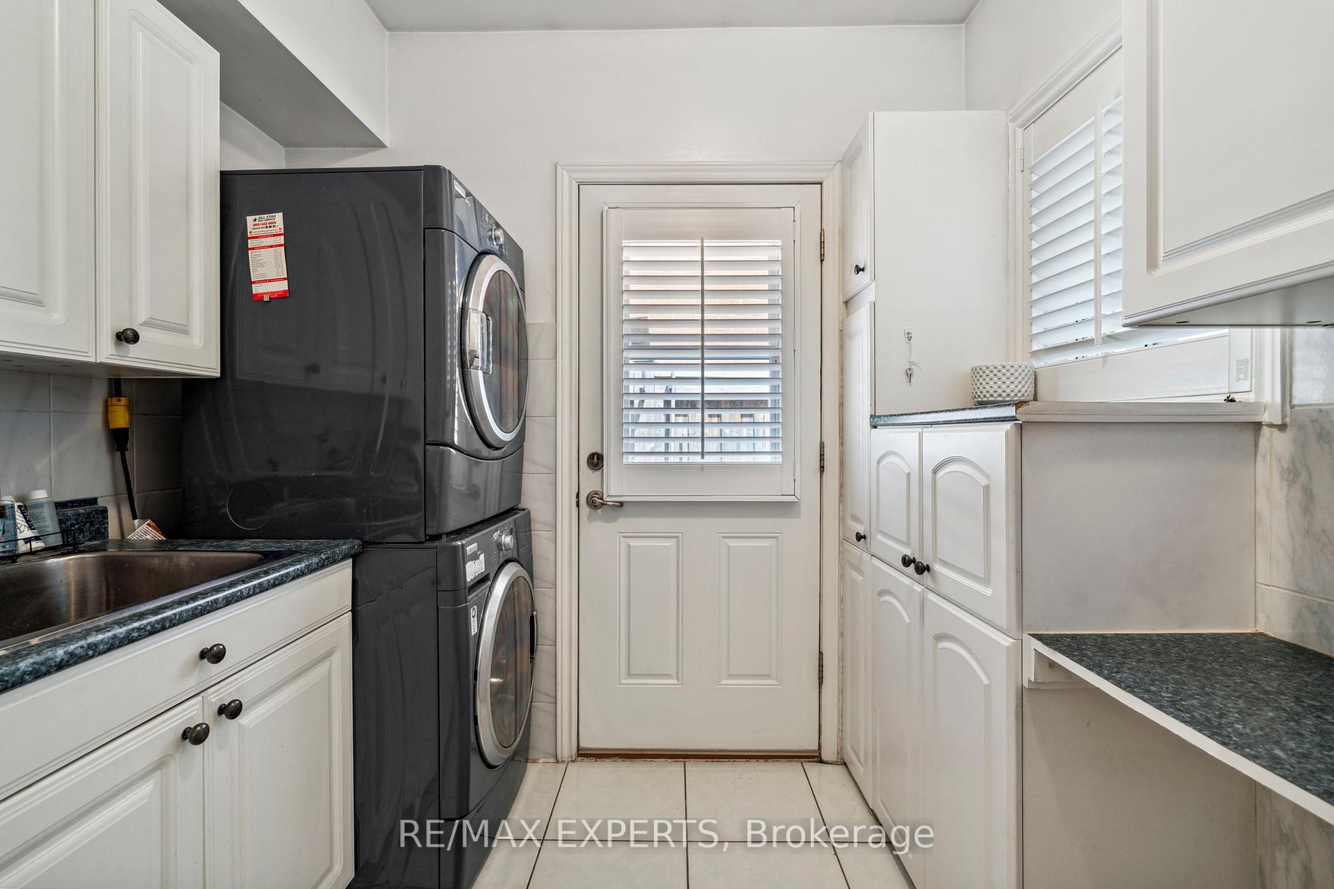 3623 East Park Court