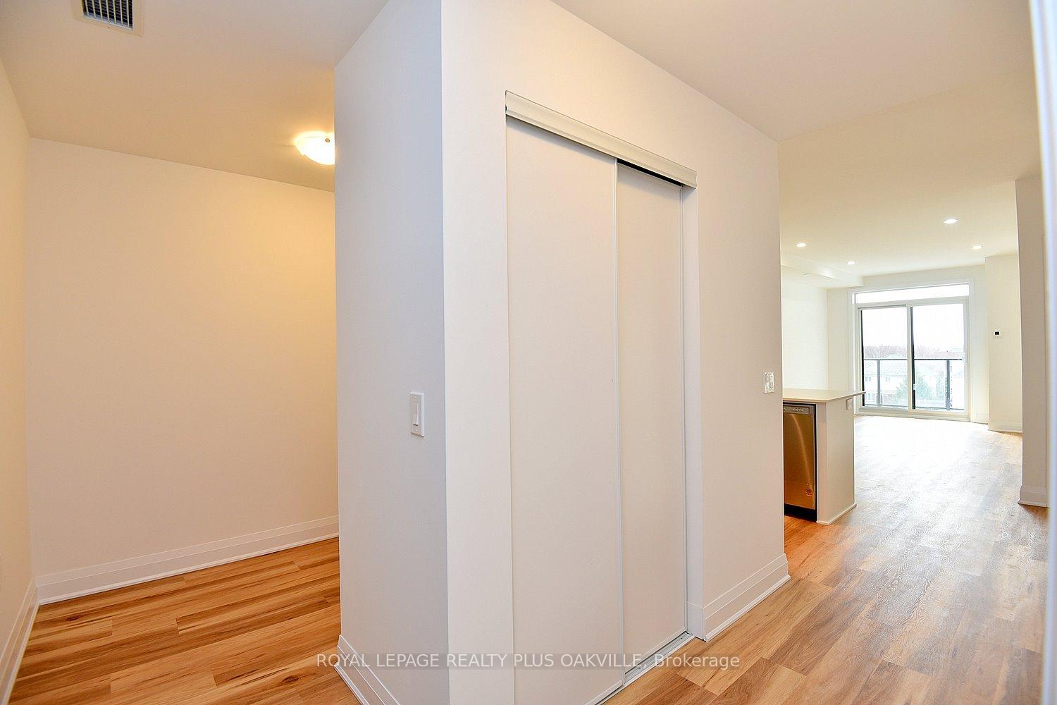 1 Bedroom Condo at 1936 Rymal, Hamilton For sale