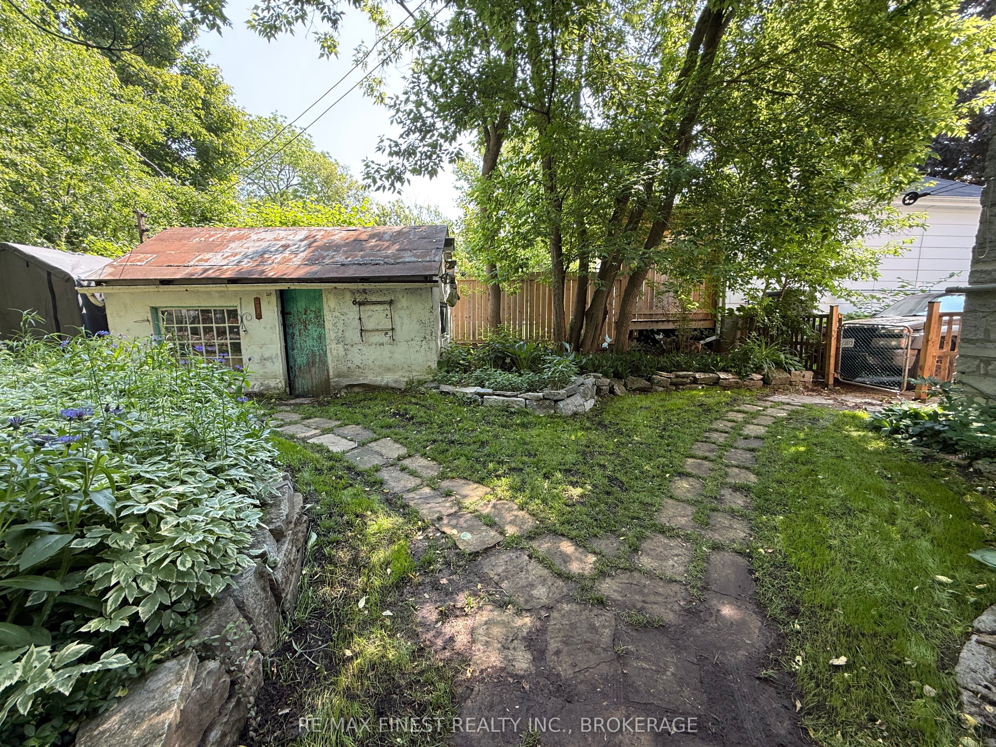 579 Union Street