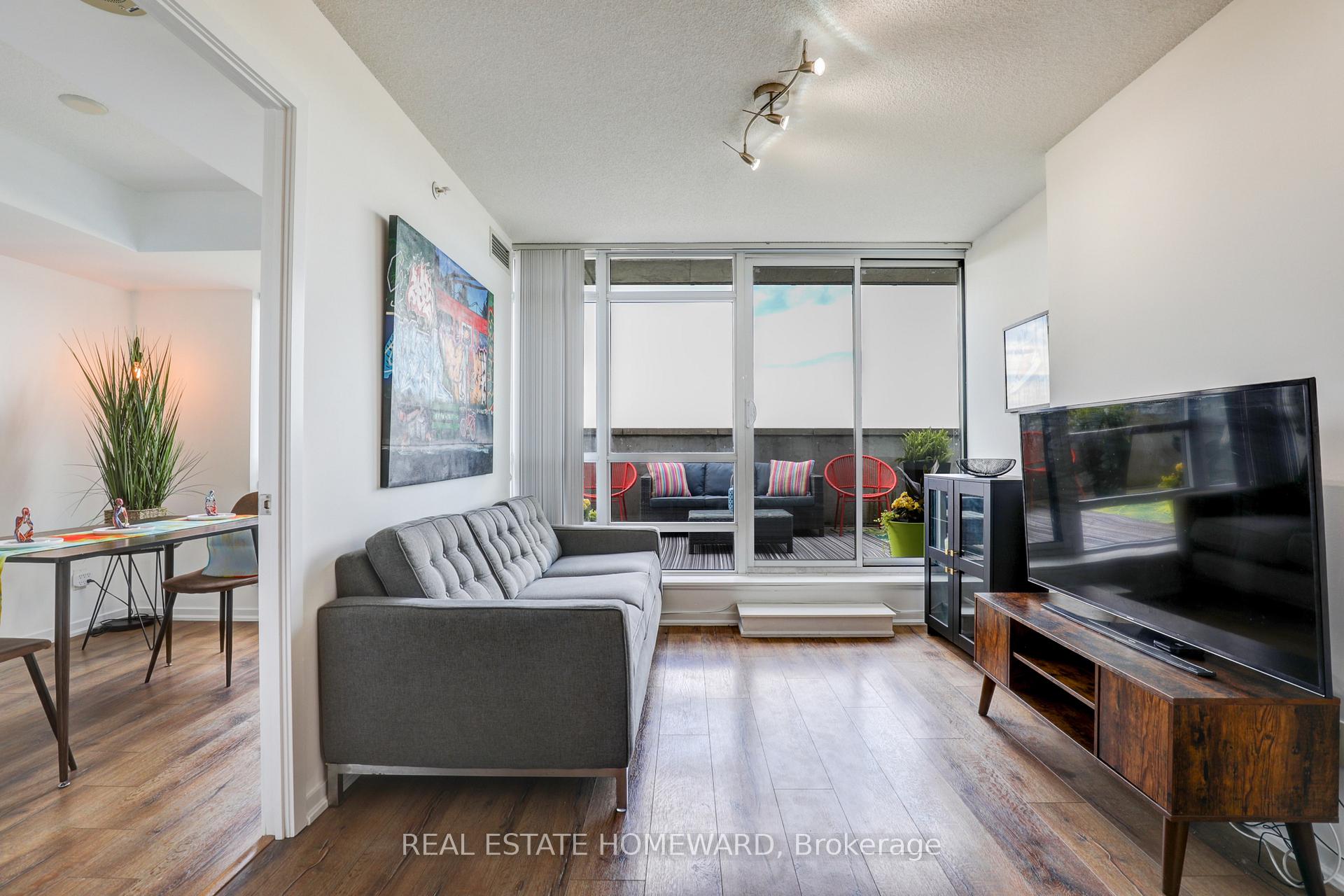 2 Bedrooms Condo at 68 Abell, Toronto For sale