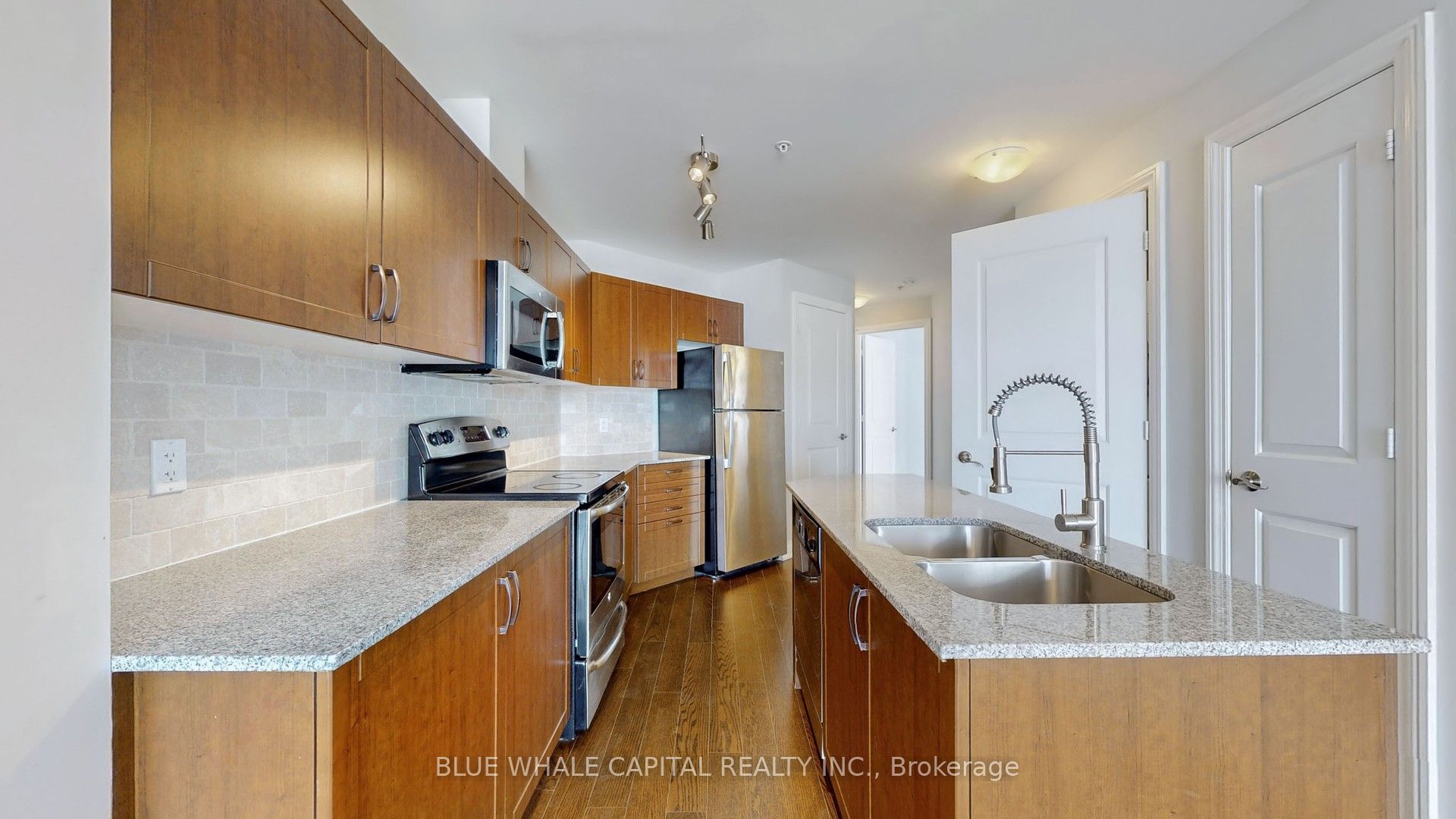 68 Main Street N, #426