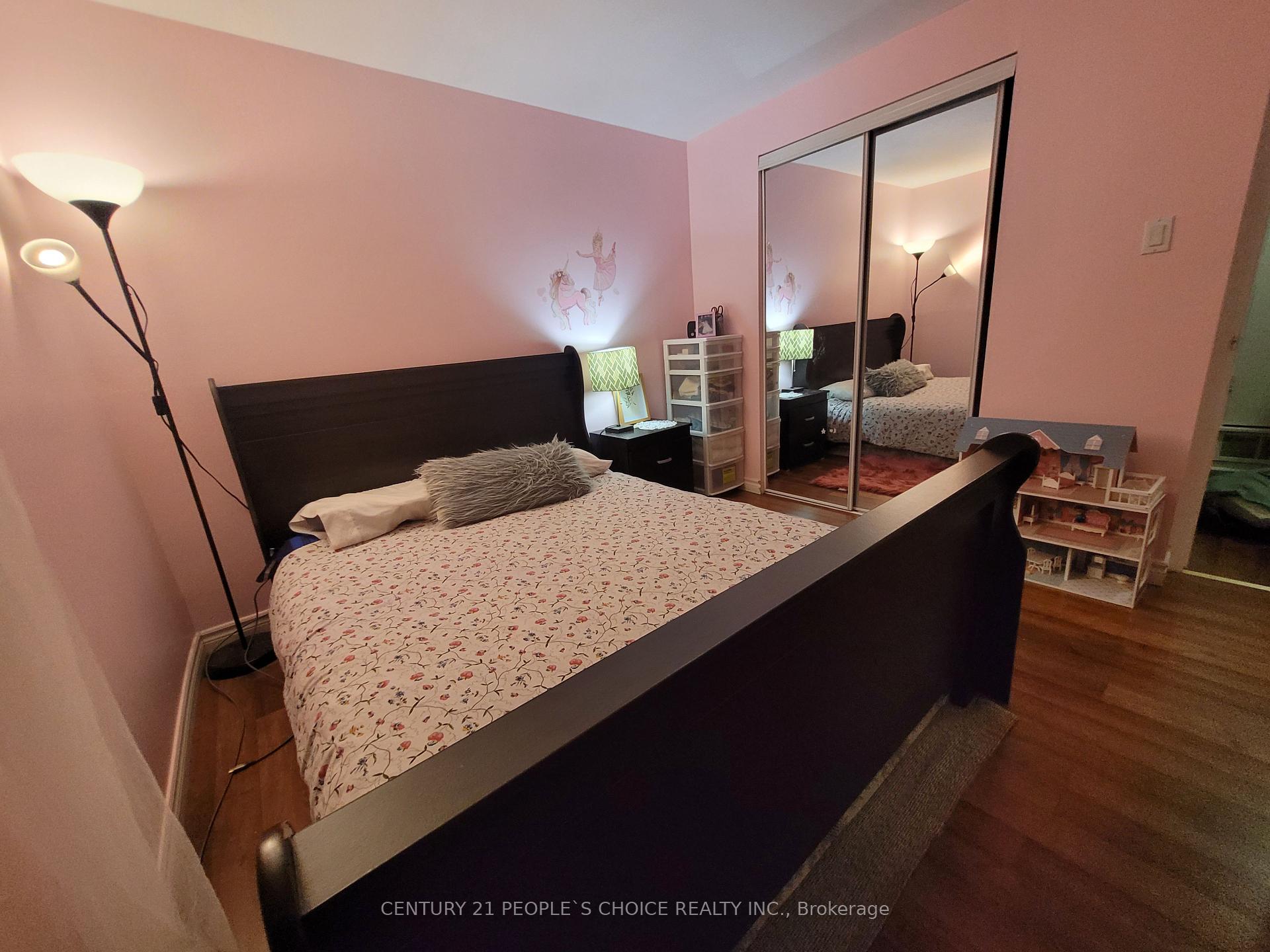 4 Bedrooms Condo at 96 Trailridge, Toronto For sale