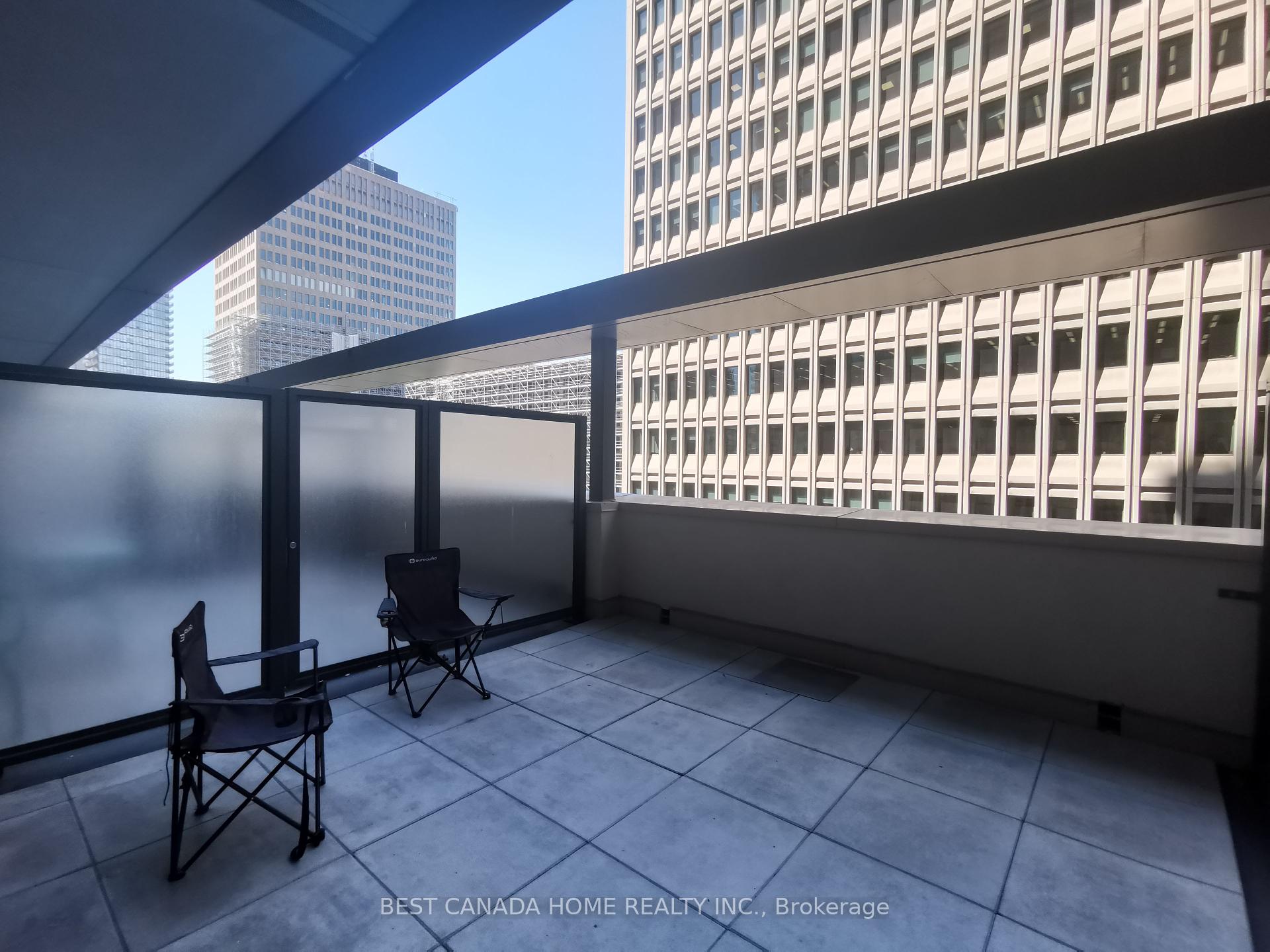 Condo at 955 Bay,  Toronto For sale