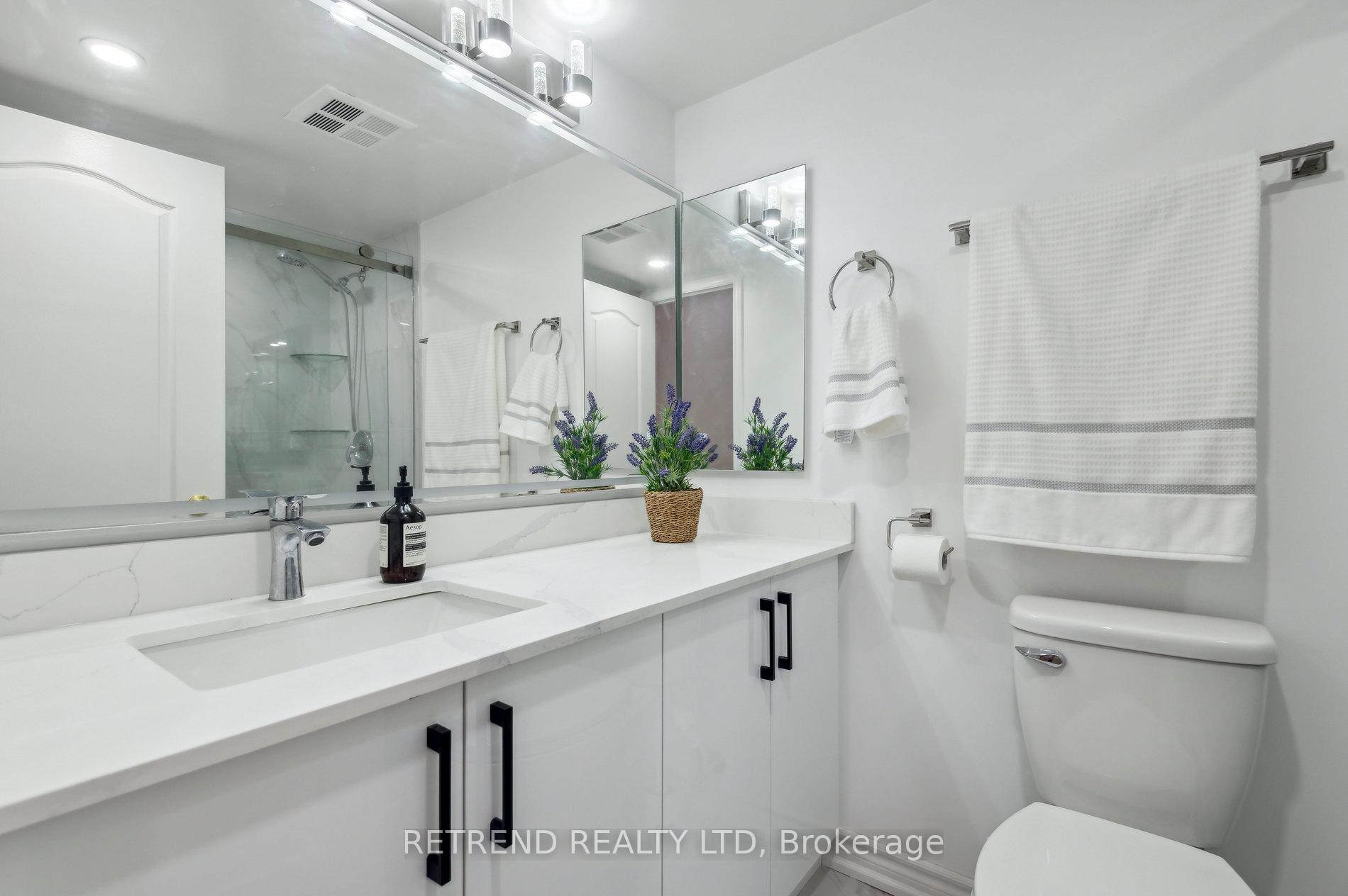 4 Bedrooms Condo at 880 Grandview,  Toronto For sale