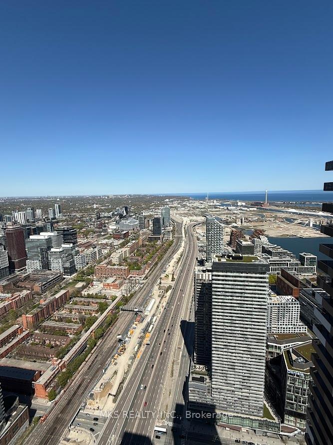 1 Bedroom Condo at 55 Cooper, Toronto For sale