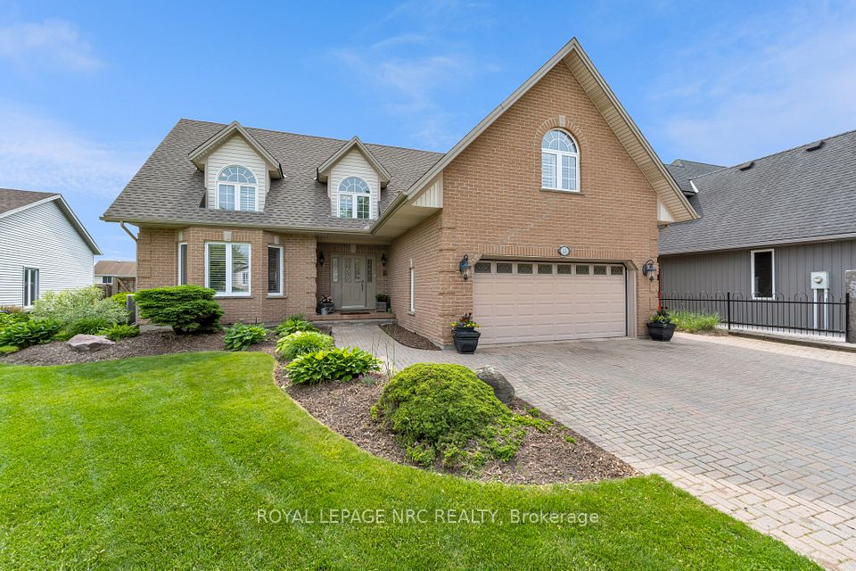 11 Stefanie Crescent, Welland, ON L3C 6X6