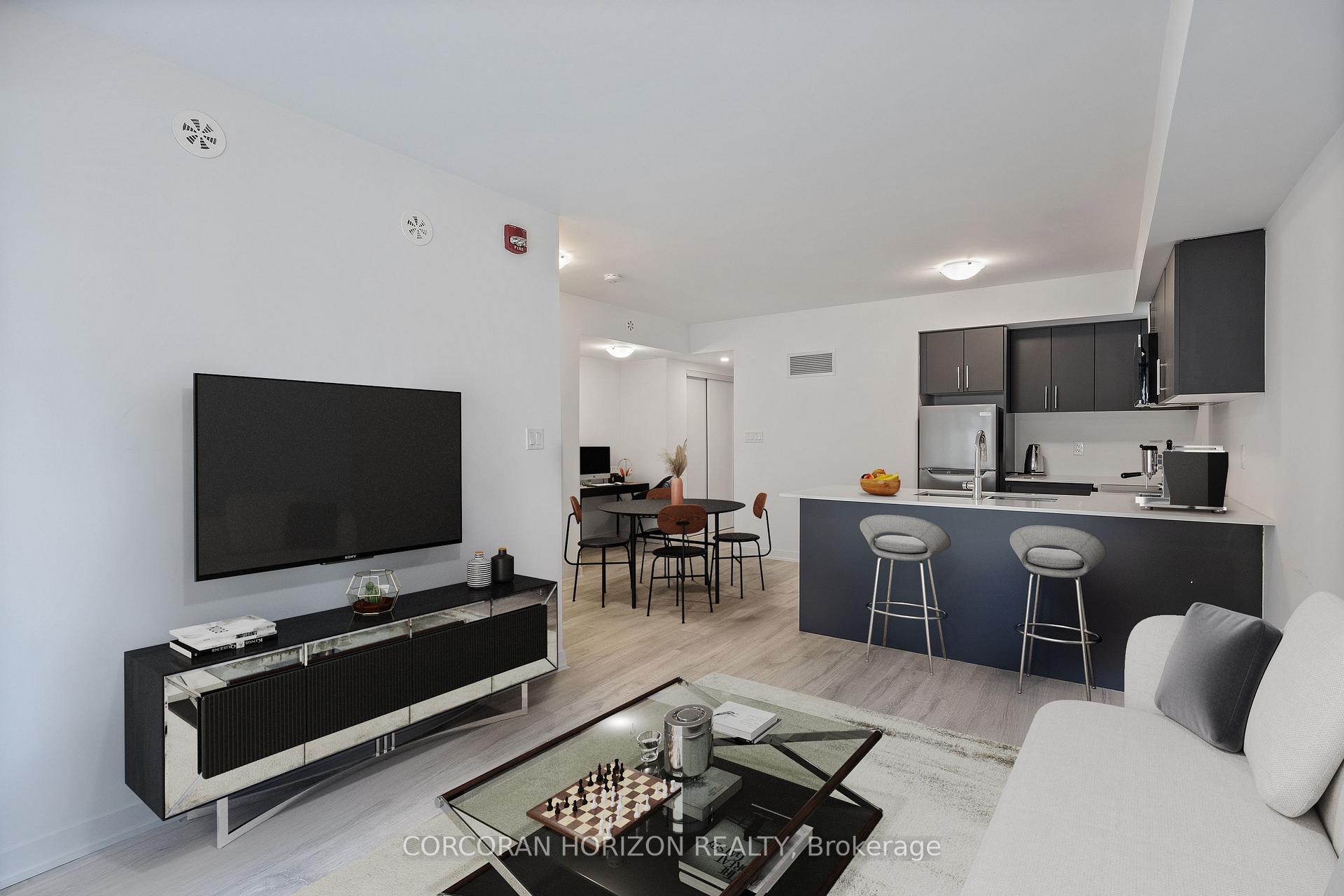 2 Bedrooms Condo at 8 Marquette, Toronto For sale