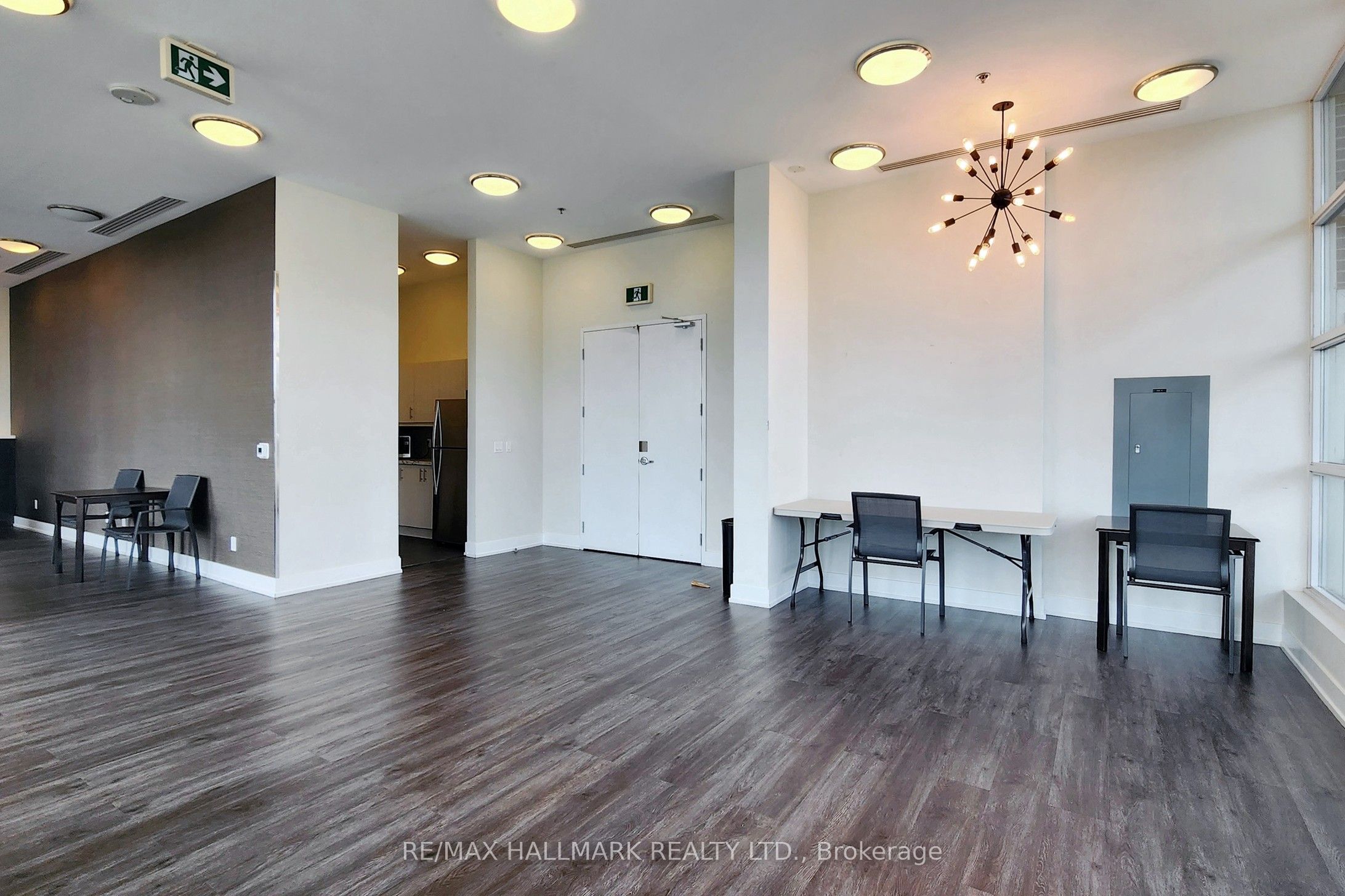 10 Willison Square, #602
