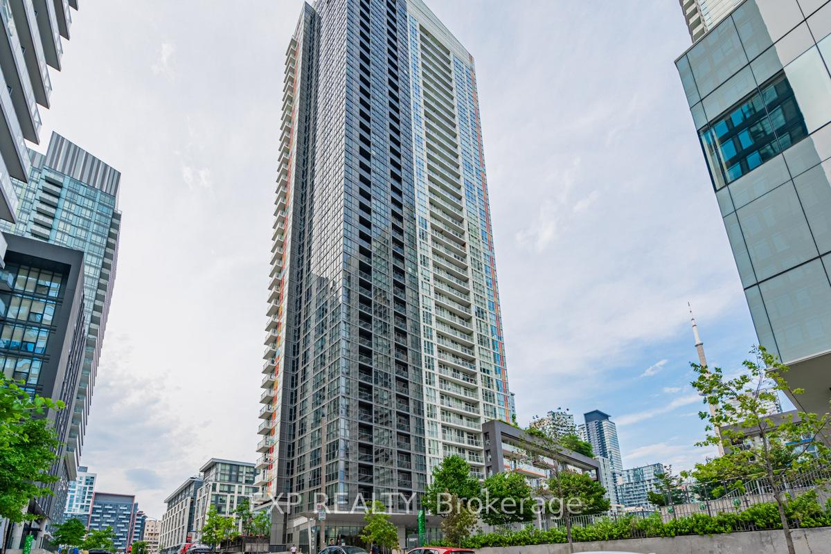 2 Bedrooms Condo at 85 Queens Wharf, Toronto For sale