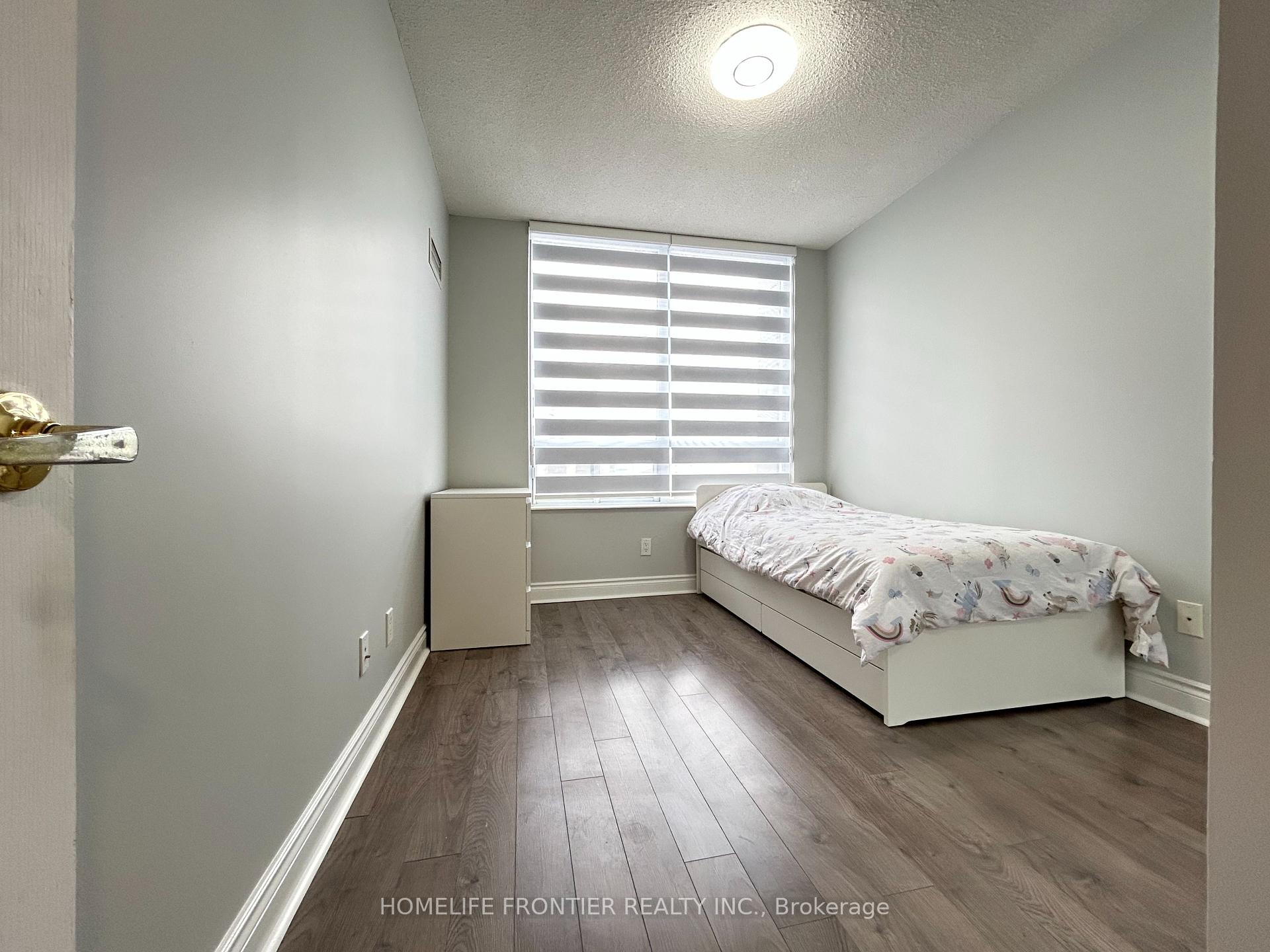 1 Bedroom Condo at 15 Northtown, Toronto For sale