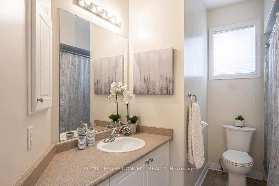 Main bathroom.